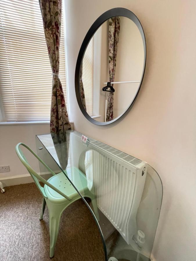 Central Located Two Bedroom Suite Bristol Luaran gambar