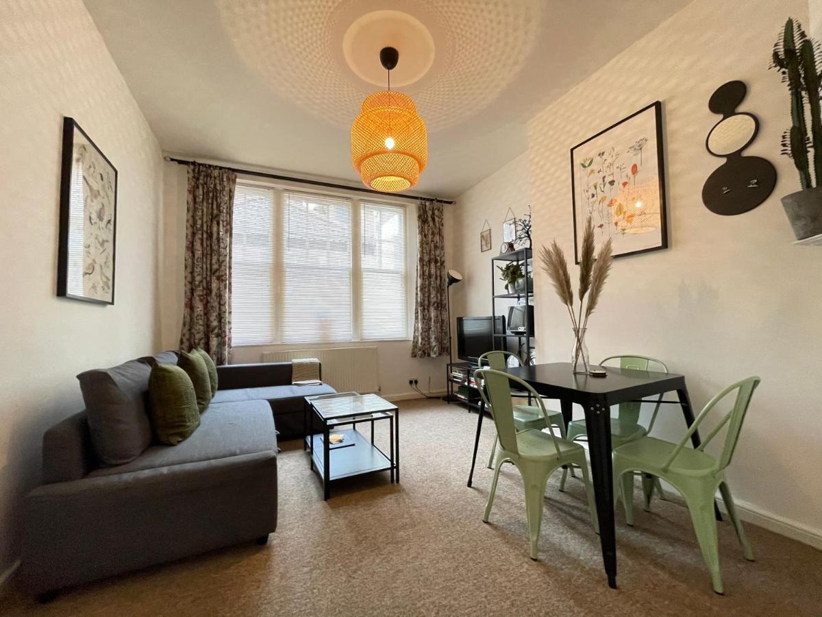 Central Located Two Bedroom Suite Bristol Luaran gambar