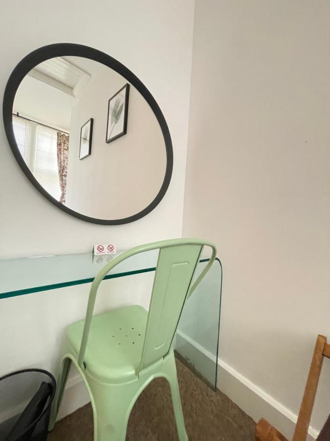 Central Located Two Bedroom Suite Bristol Luaran gambar